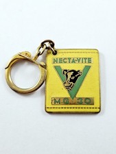 KEYCHAIN - "QUICK NECTA" - Ets. ROLAND VERRIER AGRICULTURAL products - metal 60s