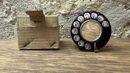 Téléphone ancien - ancien, cadran