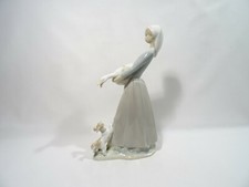 LLADRO PORCELAIN STATUE GIRL GOOSE AND DOG FIGURE GIRL GOOSE AND DOG