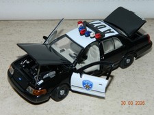 FORD  CROWN VICTORIA ALAMEDA