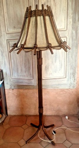 Lampadaire vintage rotin - ,