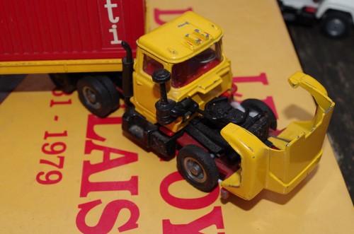 Corgi toys mack container - corgi,