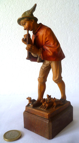 Ancien personnage bois - en,