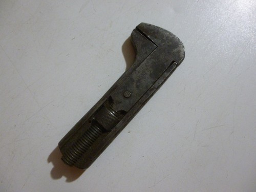 Ancienne petite clé - , à