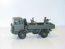SOLIDO Renault TRM truck bench with 2 soldiers military camouflage outfit