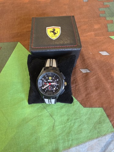 Montre homme quartz - à,