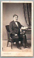 CDV 1860 man with wig postiche. Dedication to Gilbert. Photo Chalon S/Saône