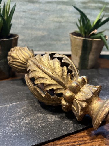 Decorative element gilded wood