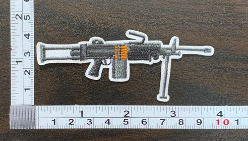 M249 saw machine gun - m249,