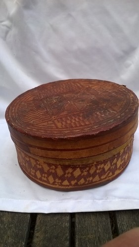 Vintage boîte cuir - boîte, en