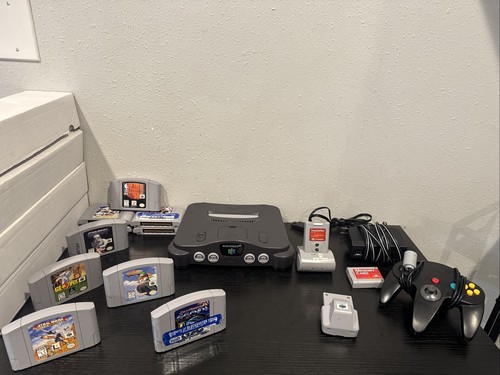 Nintendo bundle lot - 64,