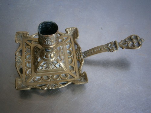 Bougeoir main 1880 bronze - à,