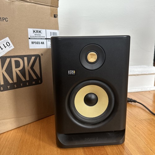 Excellent cond krk rokit - excellent, 5