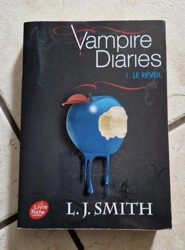 Livre poche vampire - poche,