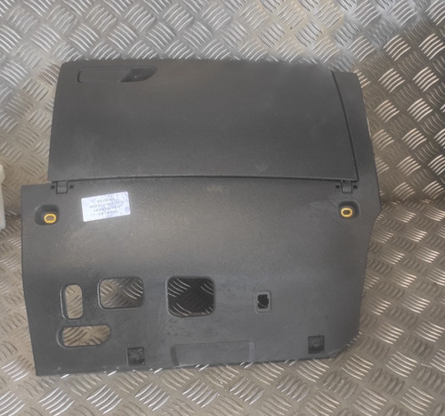Boite gants porte audi - boite,