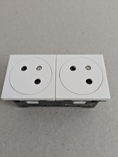 NEUF Prise double précâblée