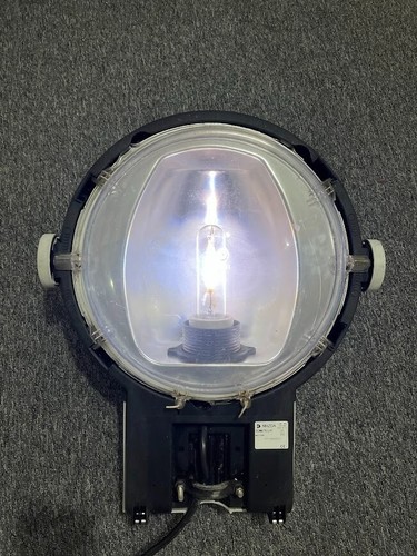 Lampadaire pour eclairage - ,
