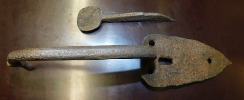 Ancien loquet poucier - ancien, a