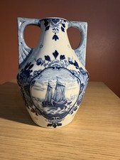 Vase  en faience de DELFT