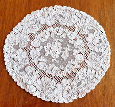 Napperon début XXe en dentelle - diamètre 24 cm