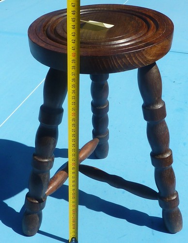 Tabouret tripode bois - en,