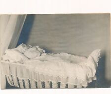 Snapshot Baby Baby Child Child Post-Mortem Bed Bed Cuffin Dead Cradle