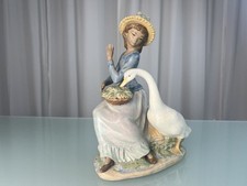 Figurine en porcelaine de