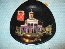 ASSIETTE en FAÏENCE NOIRE