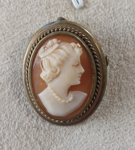 Ancien petit pendentif - , /