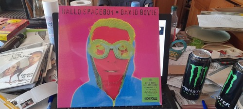 David bowie hallo - bowie, spaceboy