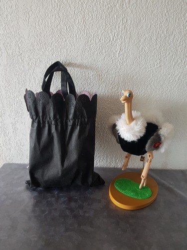Autruche musicale animée par - autruche,