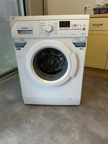 Machine laver linge - machine,