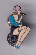 RARE PINS PIN'S .. FILLE SEXY