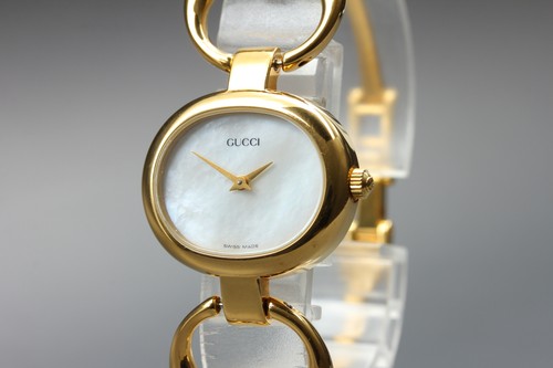 Presque comme neuve montre - neuve],