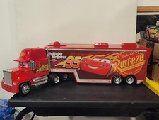 Disney Pixar Cars 1/24 Scale Lightning McQueen Mack Hauler Truck Jada Toys 98627