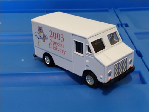 Vintage delivery step van - ,