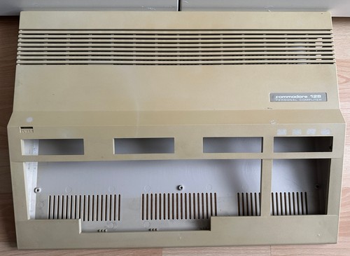 Boîtier commodore 128 - boîtier,
