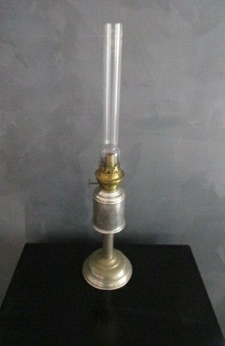 Lampe pétrole ancienne - lampe,
