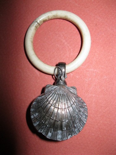 Ancien hochet forme - , de