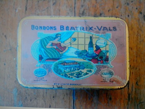 Ancienne boite tole bonbons - boite,