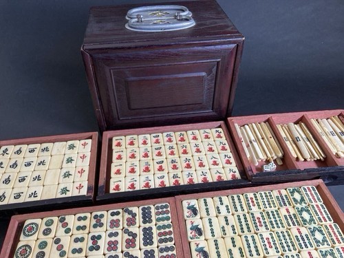 Ancien carrelage mahjong en - de,
