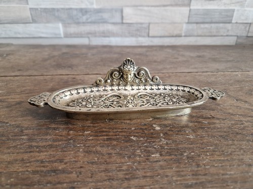 Porte plume plumier vide - /,
