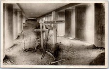 55 TRANCHEE DES BAYONETTES old postcard /REF -VP0556