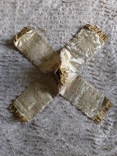 ANCIEN PAVILLON DE CIBOIRE/SOIE BROCHé OR/FRANGES FIL METALLIQUE DORé/H.20cm