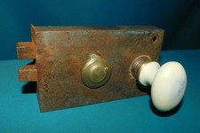 ANCIENNE SERRURE EN FER FORGÉ AVEC POIGNÉE EN FONTE XIX/XXe LOQUET CLENCHE PORTE