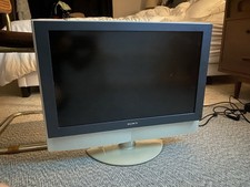 SONY KLV-S23A10LC LCD Retro tv. Sony First LCD Models 2003 /WEGA