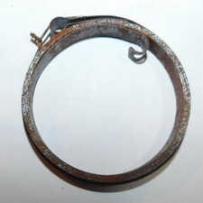 ANCIEN RESSORT DE PENDULE HORLOGE JOUET PHONOGRAPHE A DEFINIR . 7,5x0,50xø58,6mm