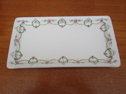 Plat rectangulaire de - ,