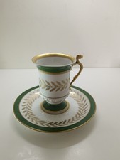 tasse à café avec soucoupe