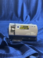 Sony Handycam DCR-SR75/